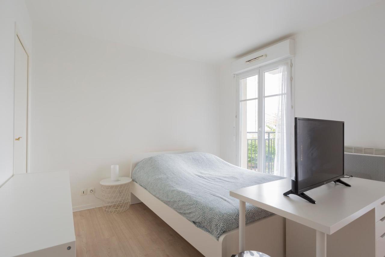 Paris-Disney - Studio 1 Min Gare Бюсси-Сен-Жорж Экстерьер фото