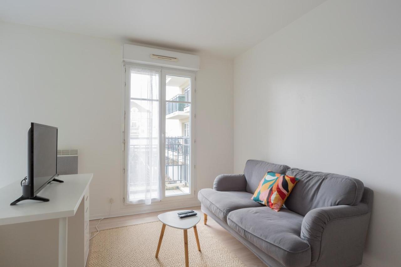Paris-Disney - Studio 1 Min Gare Бюсси-Сен-Жорж Экстерьер фото